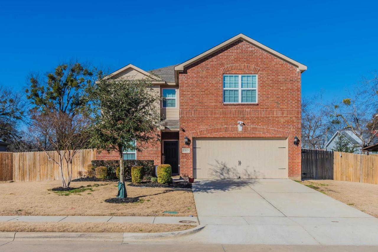 Luxury 5Br Dallas Retreat With Business Amenities - Perfect For Business Travelers, Families & Groups Kültér fotó
