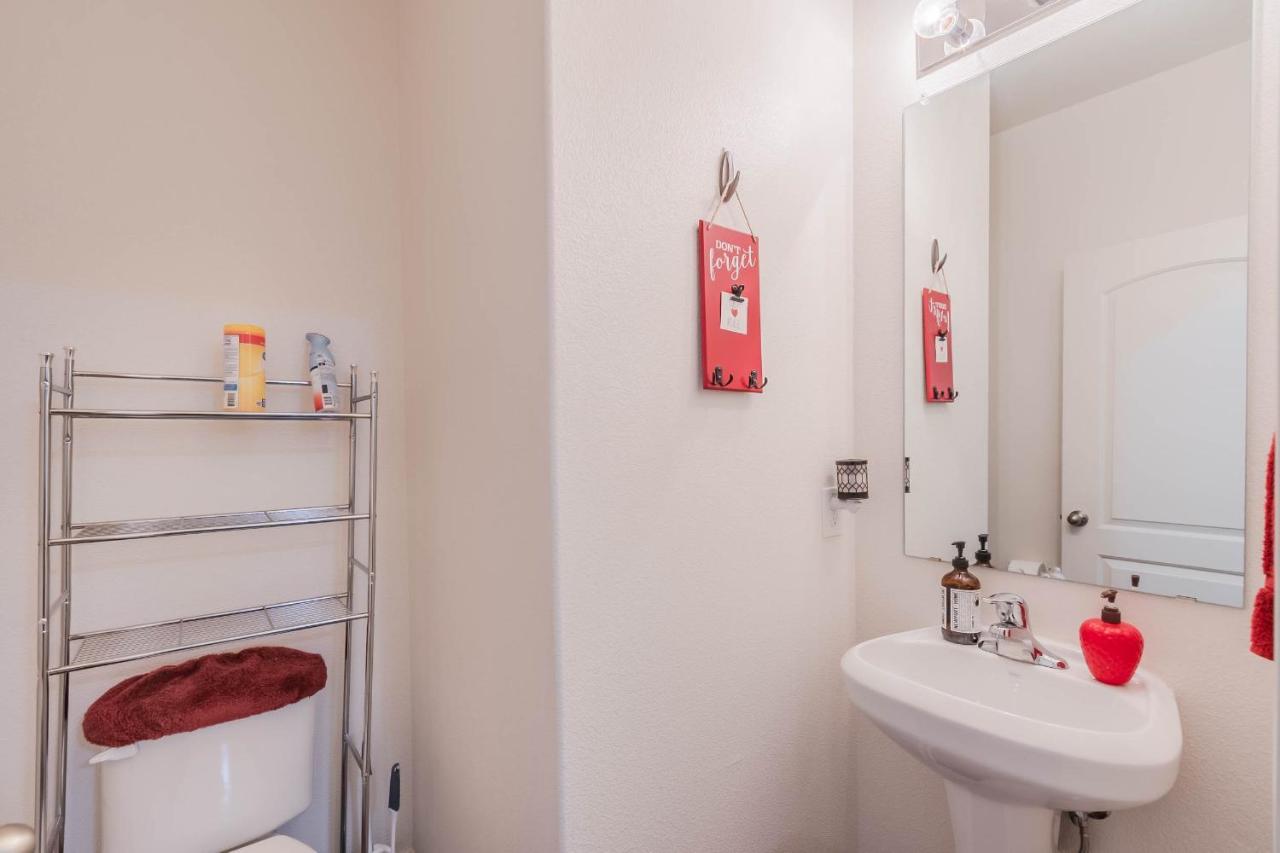 Luxury 5Br Dallas Retreat With Business Amenities - Perfect For Business Travelers, Families & Groups Kültér fotó