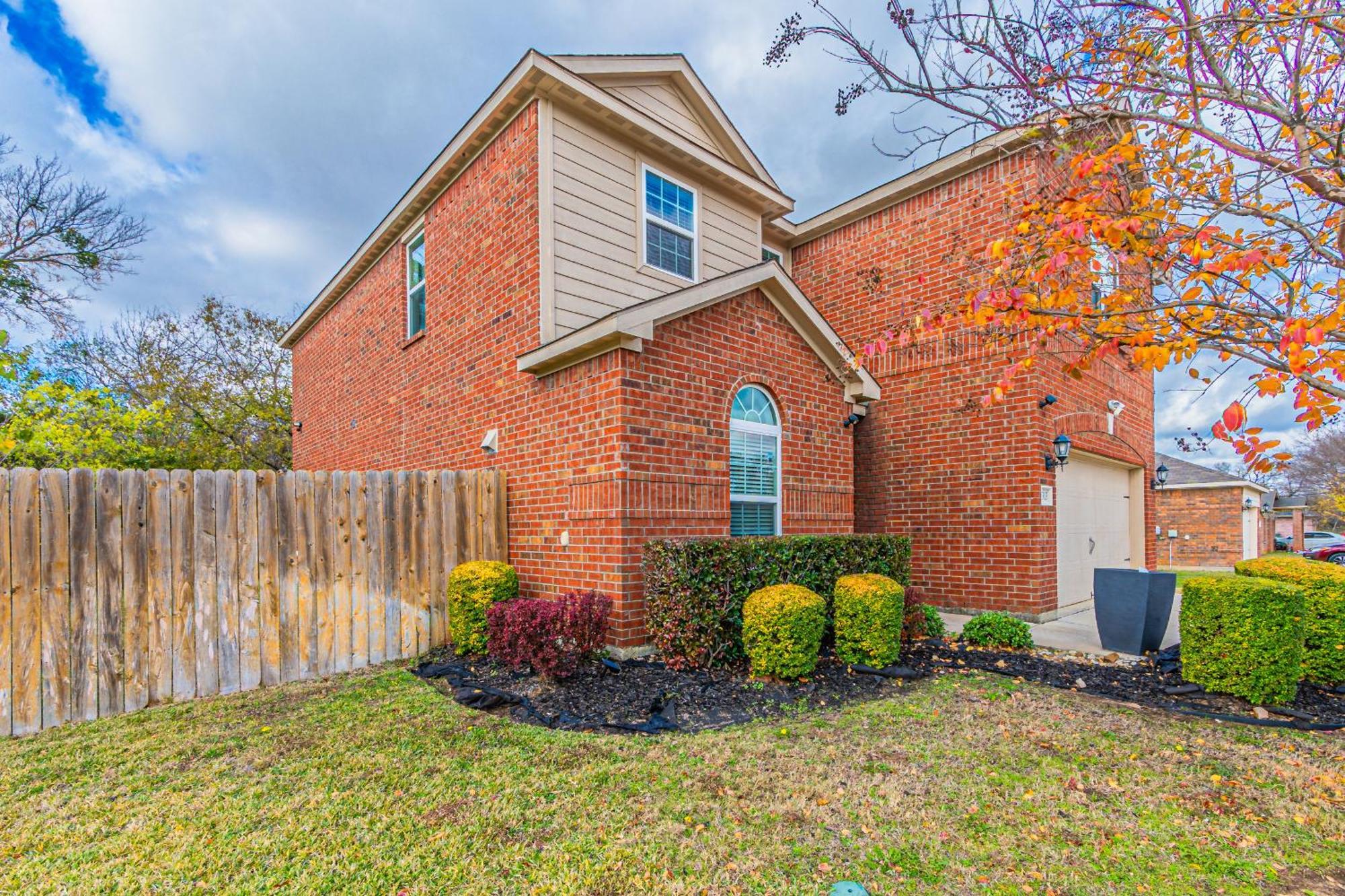 Luxury 5Br Dallas Retreat With Business Amenities - Perfect For Business Travelers, Families & Groups Kültér fotó