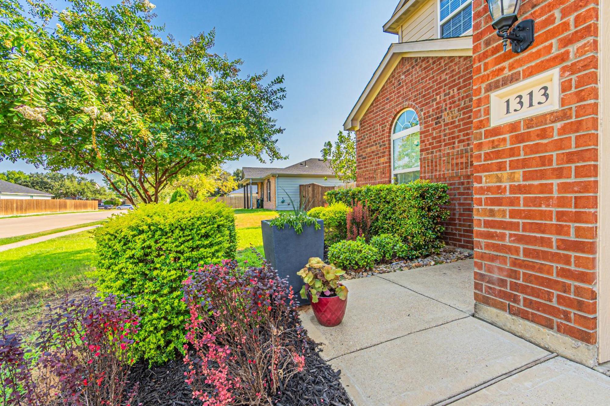 Luxury 5Br Dallas Retreat With Business Amenities - Perfect For Business Travelers, Families & Groups Kültér fotó
