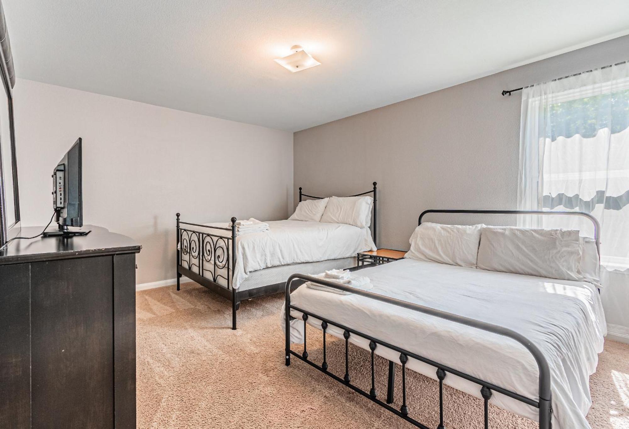 Luxury 5Br Dallas Retreat With Business Amenities - Perfect For Business Travelers, Families & Groups Kültér fotó